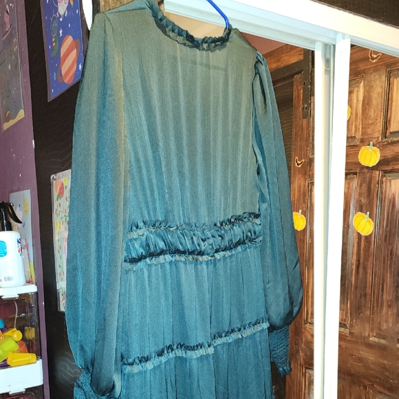 Chelsea & Violet Dresses & Skirts - Chelsea & Violet Dark Green Dress